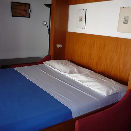 4roomsrelax